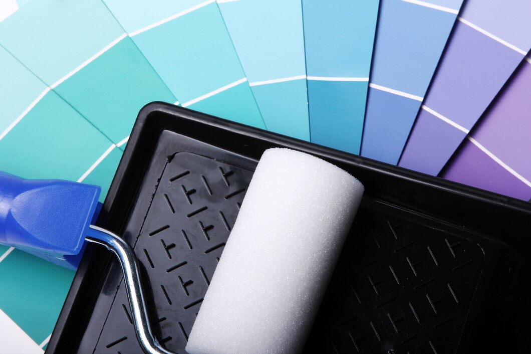 Jak wybrać odpowiednią farbę emulsyjną do twojego domu?